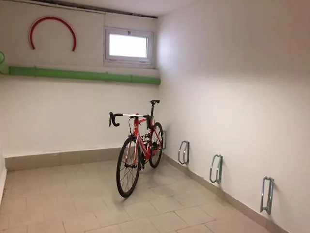 Bed & Bike 4*